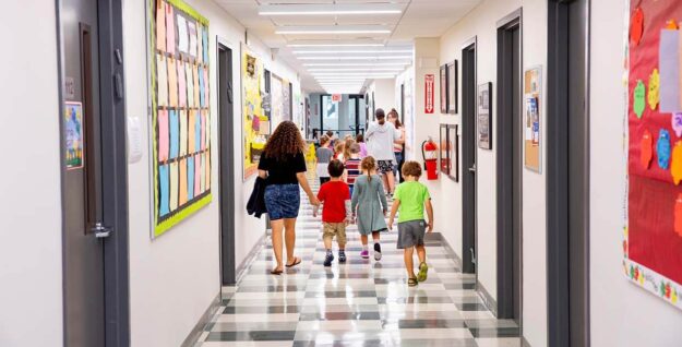 Czystość w szkołach i przedszkolach Czystość w szkołach i przedszkolach